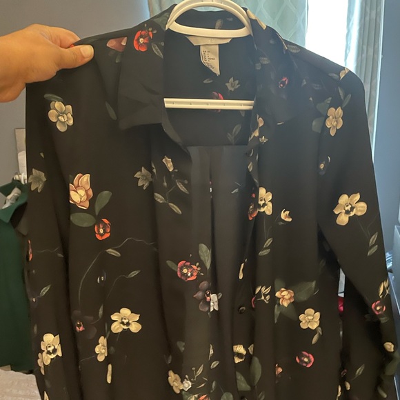Brand New H&M Floral Button Up Shirt Size 4 - Picture 4 of 8